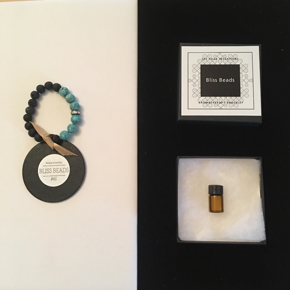 Bliss Beads Jewelry - BLISS BEADS Aromatherapy Bracelet - NWT & Designer Gift Box